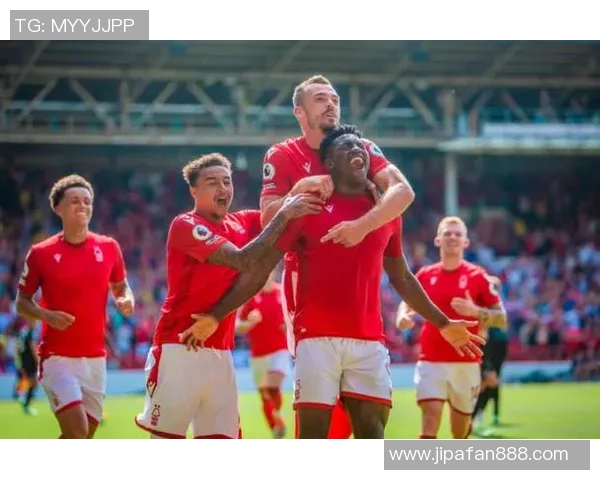 曼联主场迎战西旺斯全力争胜期待精彩对决